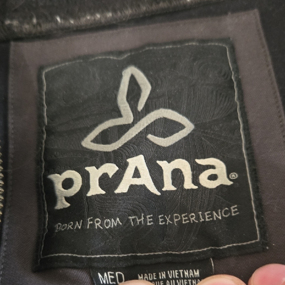Prana Black Logo Patch Jacket Label - image 7